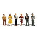 WOODLAND A2763 PAINTED FIGURES - PEDESTRIANS - O SCALE